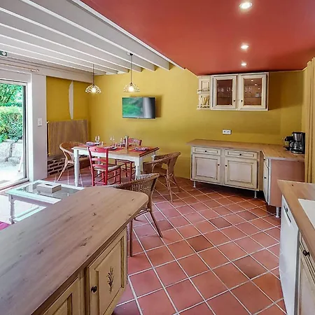 Amazing In Vakantiehuis Thierville