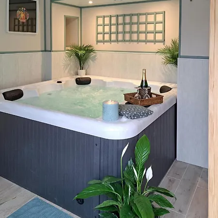 Amazing In Vakantiehuis Thierville